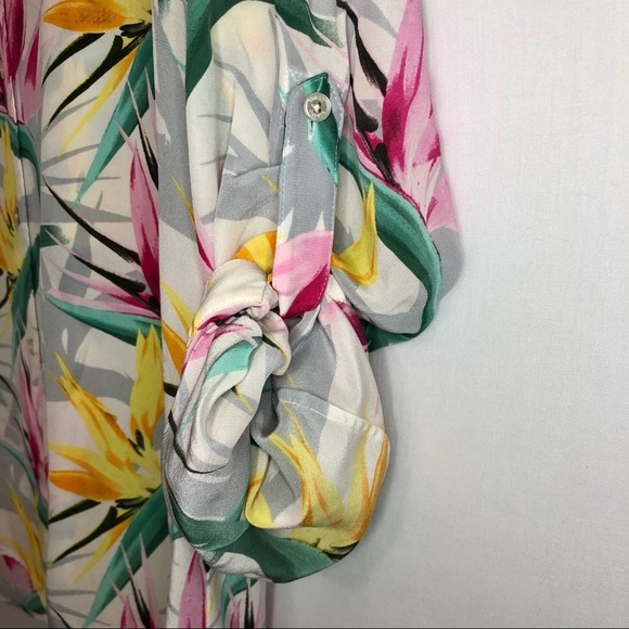 TOMMY BAHAMA 100% Silk Pink/Green/Yellow/Gray Tropical Floral Button Down Blouse - Picture 6 of 16